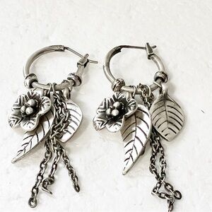 Silvertone Bohemian Leaf Charm Earrings Drop Dangle Casual Office Everyday